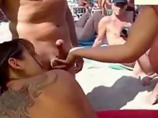 Playa Mamada Europea Sexo En Grupo Al Aire Libre En Público
