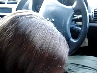 Минет Секс в машине Сглатывают сперму
