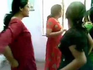 Sexy dancing Indian women