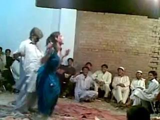 Afghani old guy funny sexy dance with hot shemale Ghazala