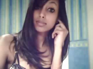 Baguhan Brunette Maganda Indian Sumasayaw na Naghuhubad Webcam