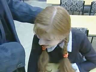 Bím tóc Nga Trường học Thiếu niên Đồng phục