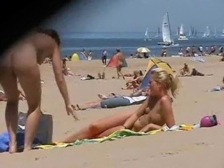 Strand Nudist Voyeur