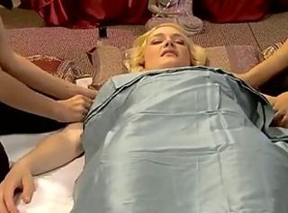 Lesbisk Massage MILF antik