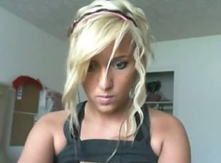 Blonde Cute Teen Webcam