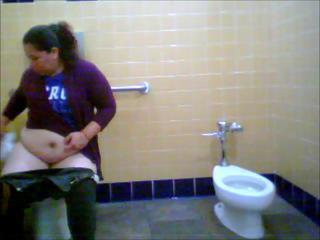 BBW  Mature Toilet Voyeur