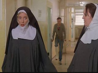 Nonne Uniform
