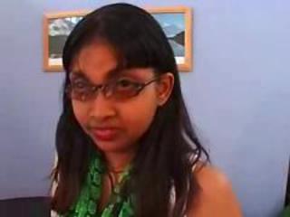 Naočale Indijski Tinejdžeri Djevice